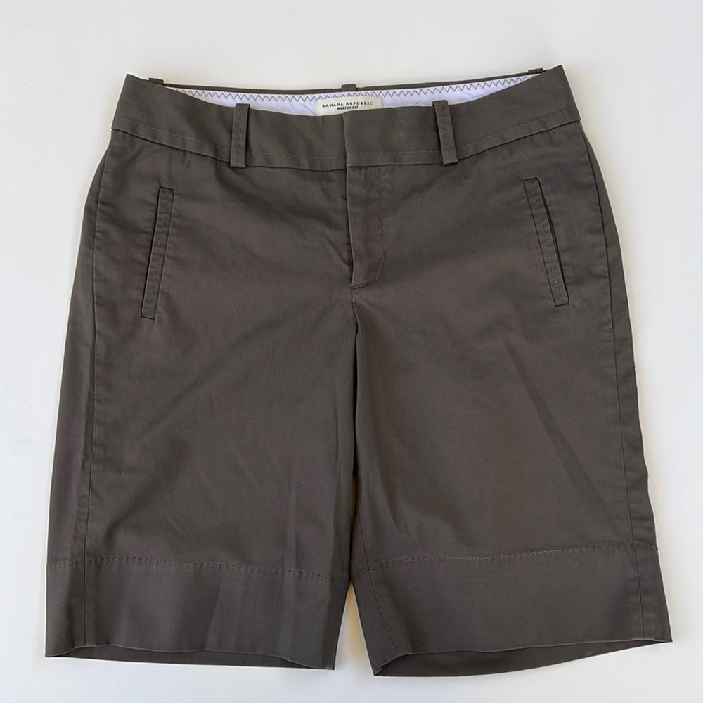 Banana Republic martin grey shorts size 6
